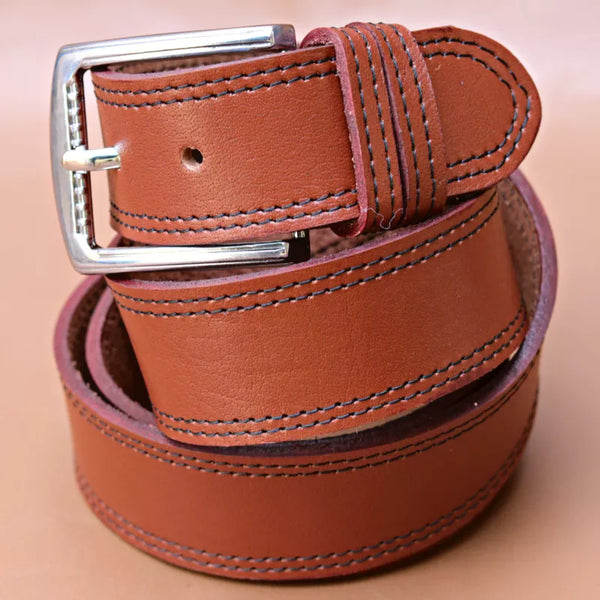 Belt in Reddish Brown Buffalo Leather